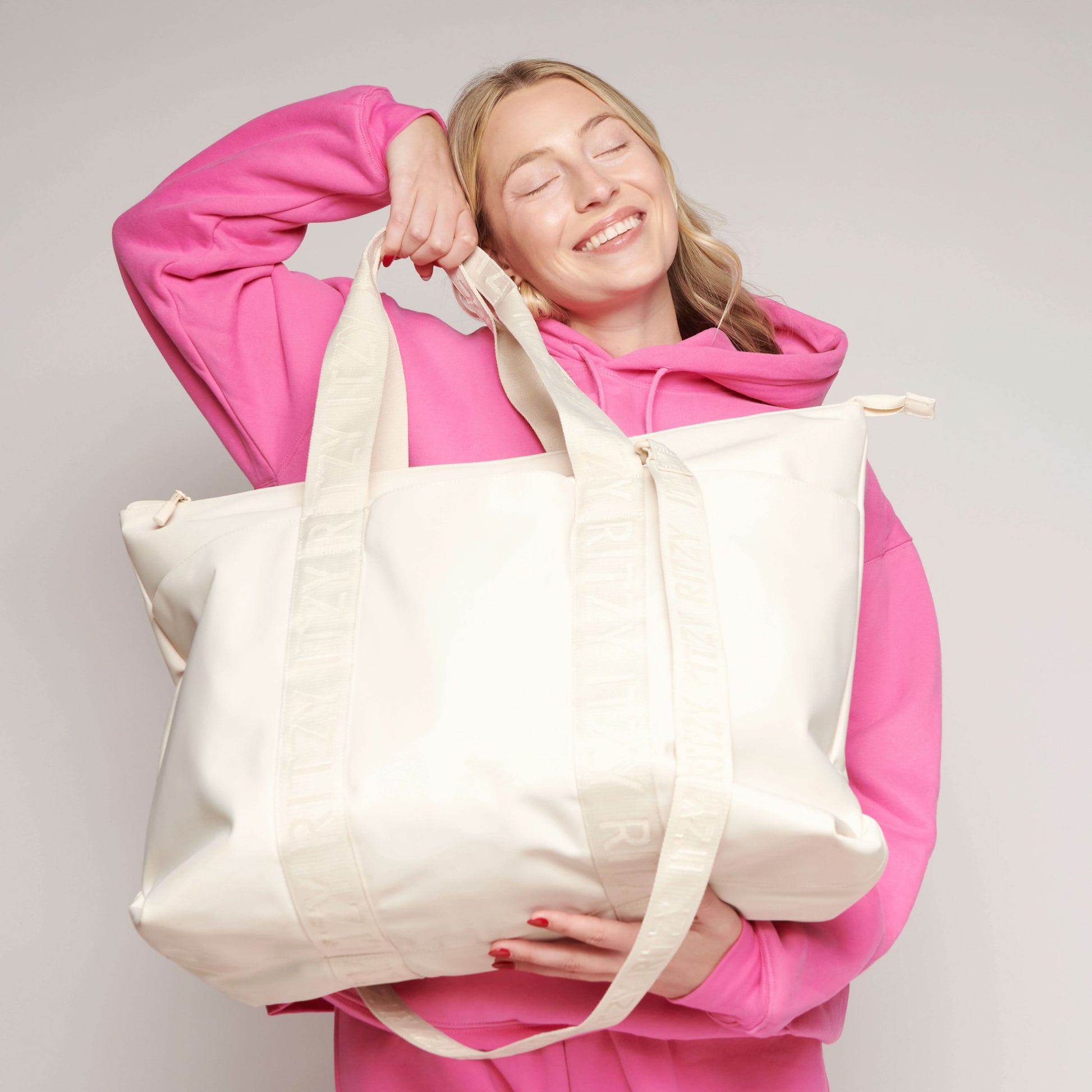 Belong AllinTote Cream